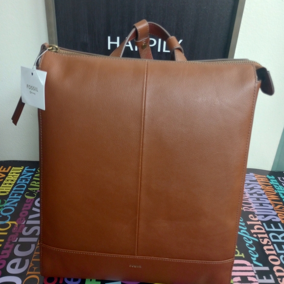 Fabulous Fossil Convertible Shoulder Bag!. - Picture 5 of 10